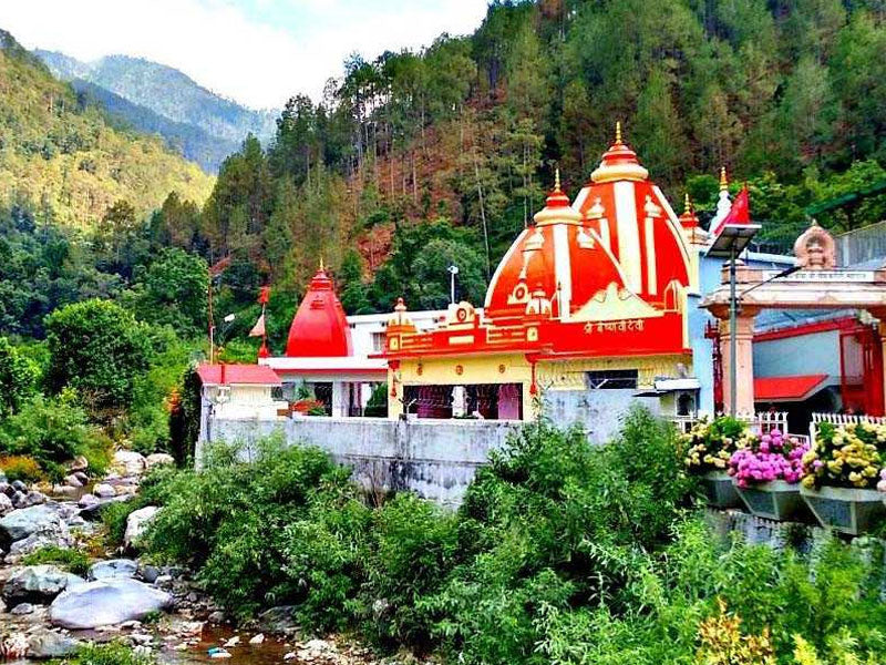 Kainchi Dham Bhandara 2025: Devotion, Arrangements & Special Stay Offers Near the Temple